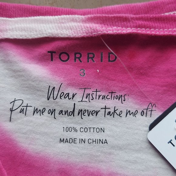 Torrid  NWT Pink Tie Dyed Skull Choker  Tee Shirt Womens 3X - Picture 10 of 11